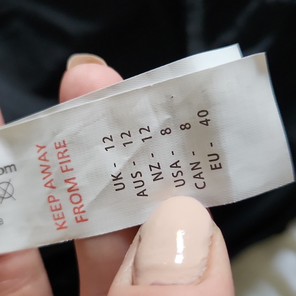 NEW Boohoo Maternity Ruffle Swimsuit - Picture 6 of 6